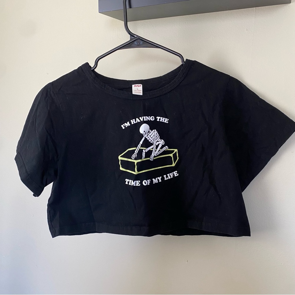 Romwe skeleton coffin grunge crop top size large